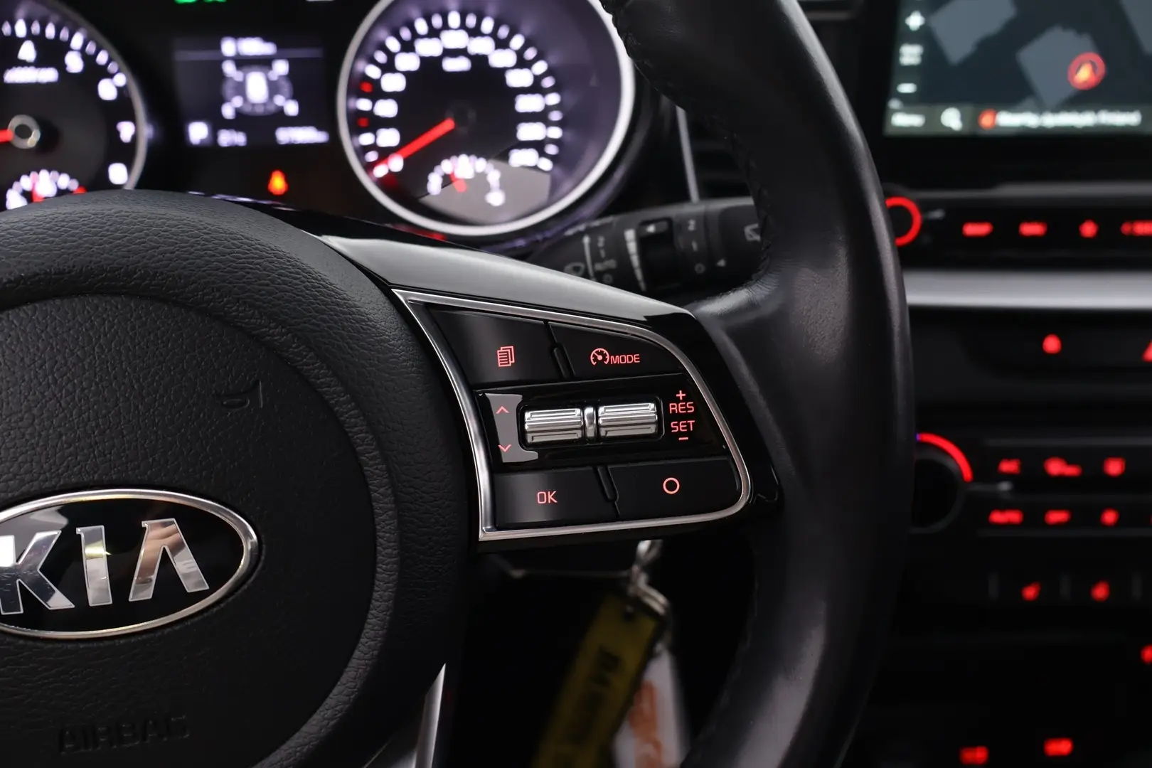 Car Image - 1jk19oNY2r3NslM0F3DXyp