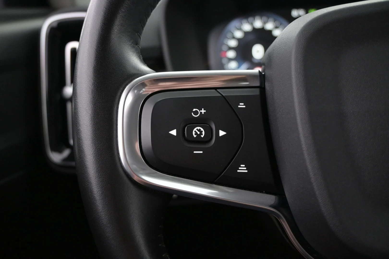 Car Image - 364Ii2QqmYt4E0XytHaLyq