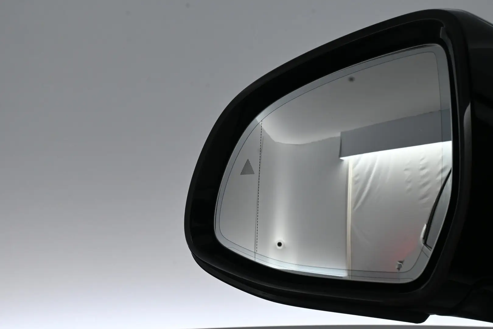 Car Image - 2U58Eq5TmnlAiijkTQeAl0
