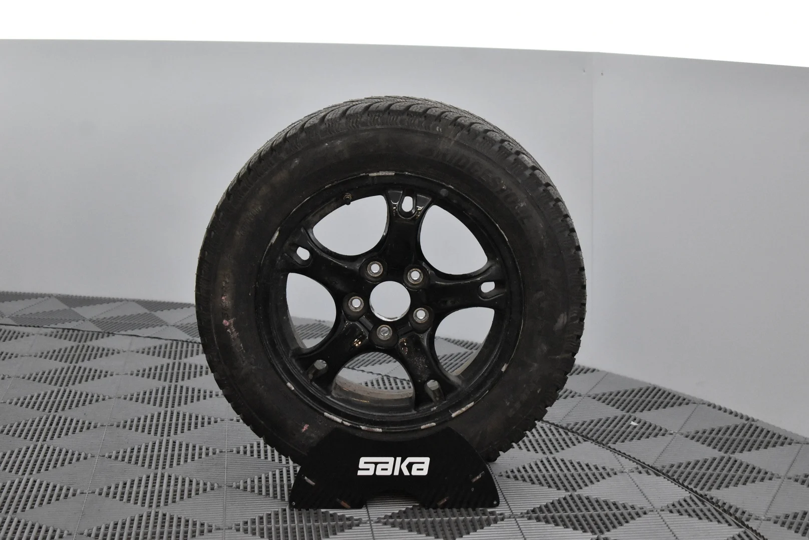 Car Image - 1Eif5s4d5EluTQso3DYCQH