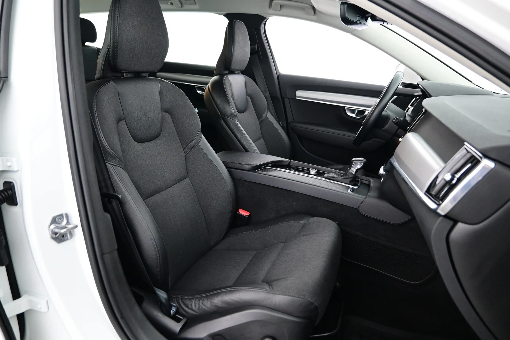 Car Image - 1wGbqJ2IodeAiNCqo4EgTj