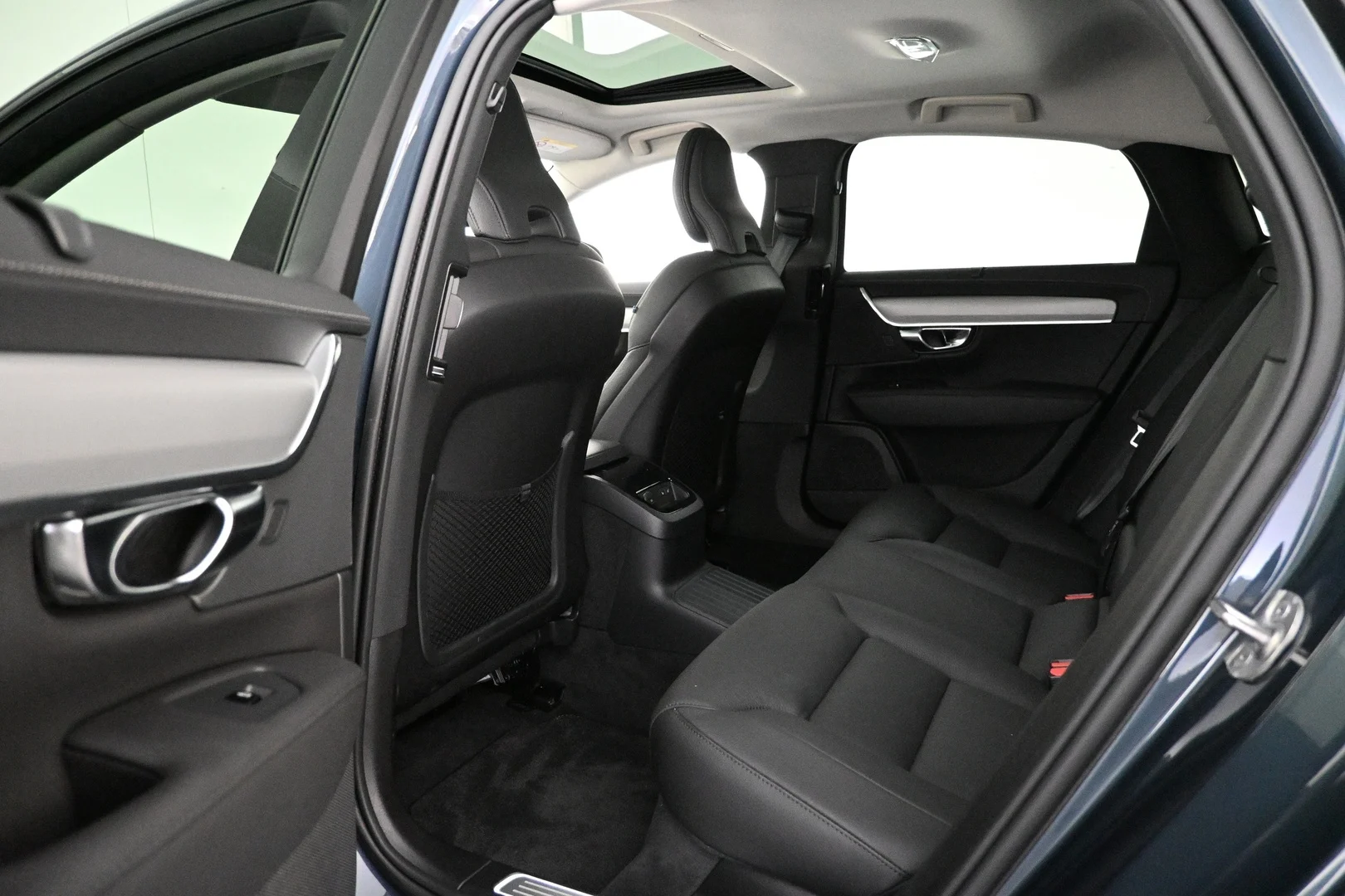 Car Image - 3ph7FJBJnQk7cupOZp4Di0