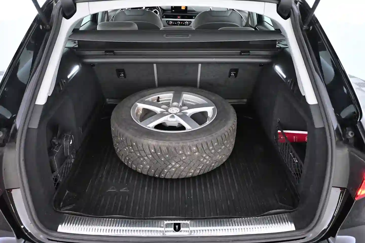 Car Image - 7Ji2oQ9T0EyNeCa5CV9ZKj