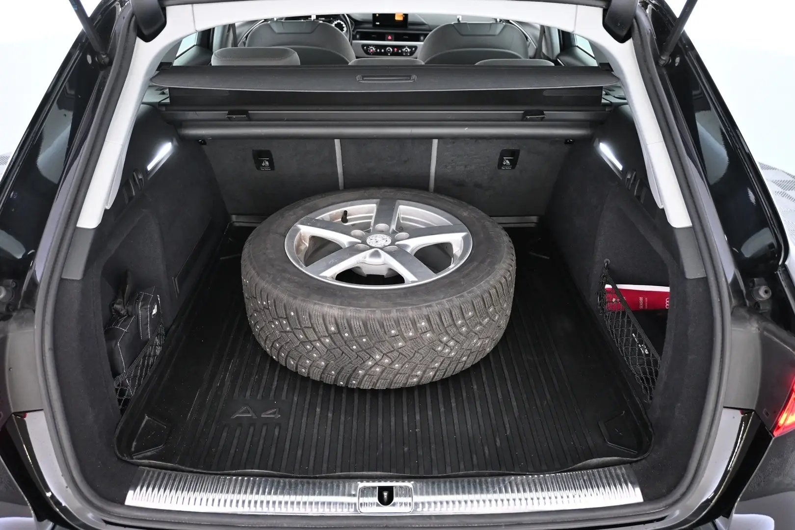 Car Image - 7Ji2oQ9T0EyNeCa5CV9ZKj