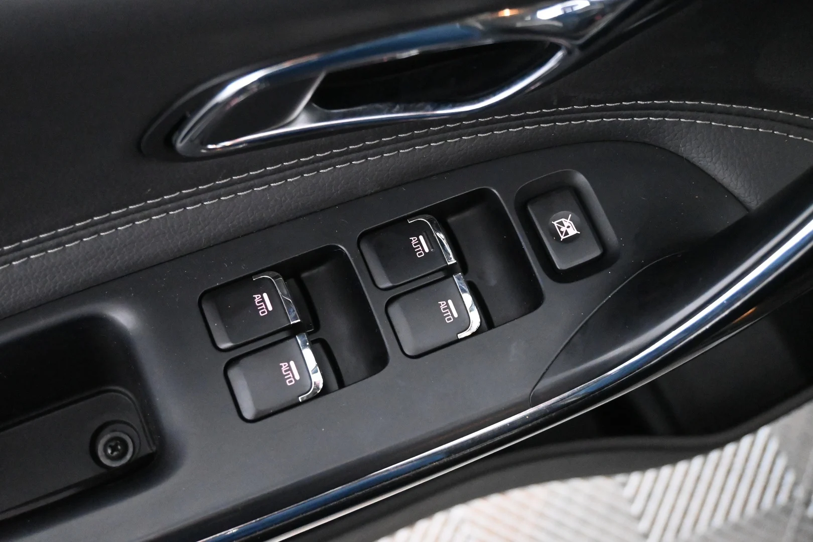 Car Image - 28wdxzwHcgG1YMsmSOGKlL
