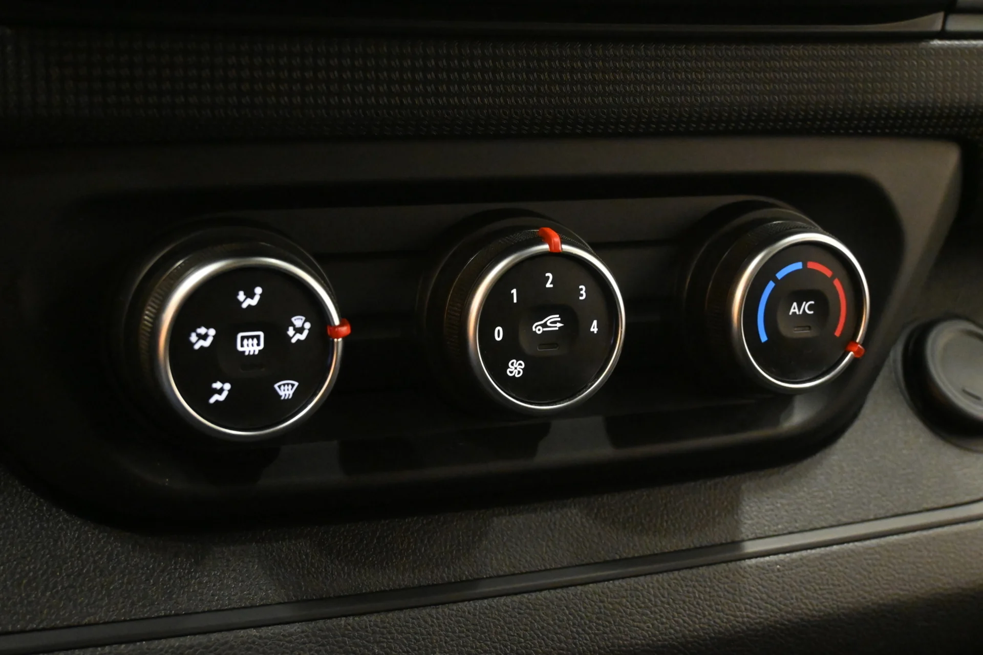 Car Image - 6YIPywrPttxs9B8KjM6snH