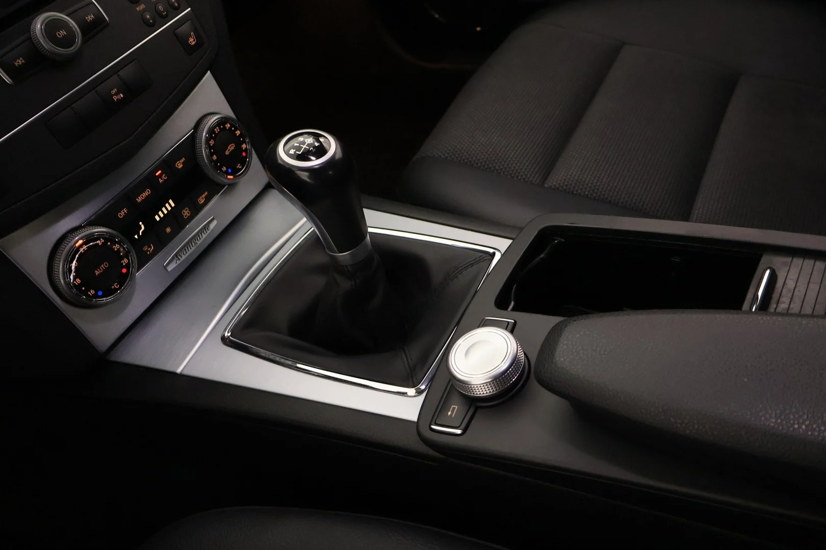Car Image - 5VdjMLFr3yRQk3UhU4fY8A