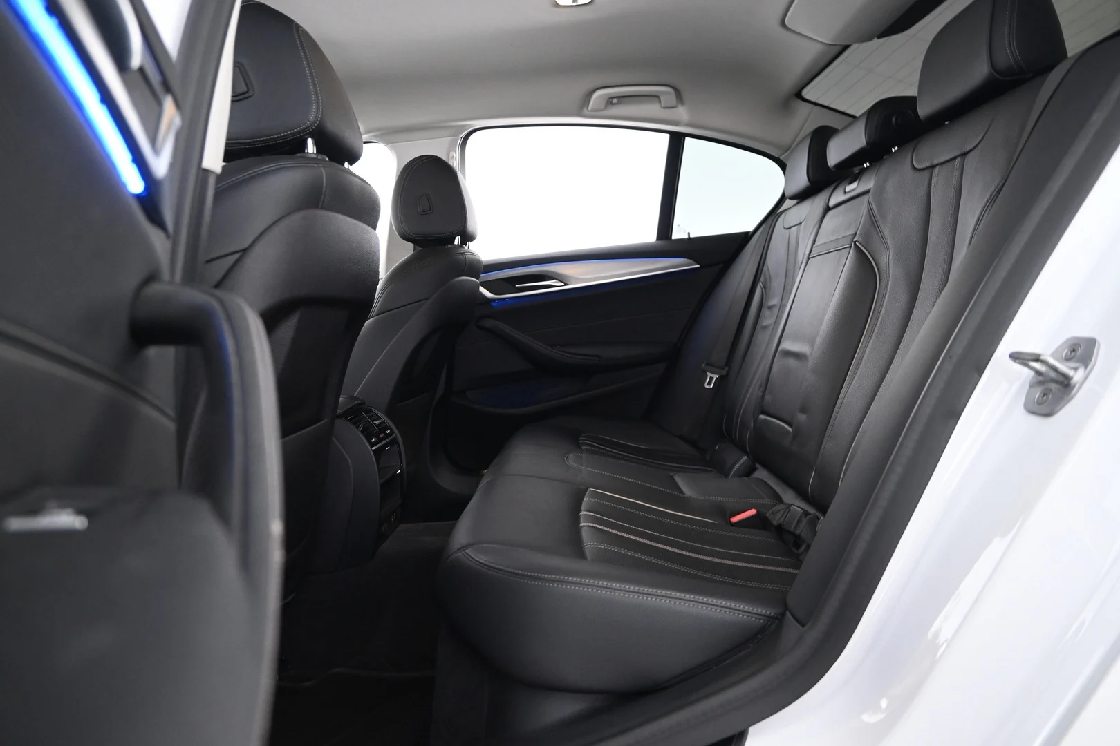 Car Image - 43ST0ORTxeUaYu6QbDgJQ4