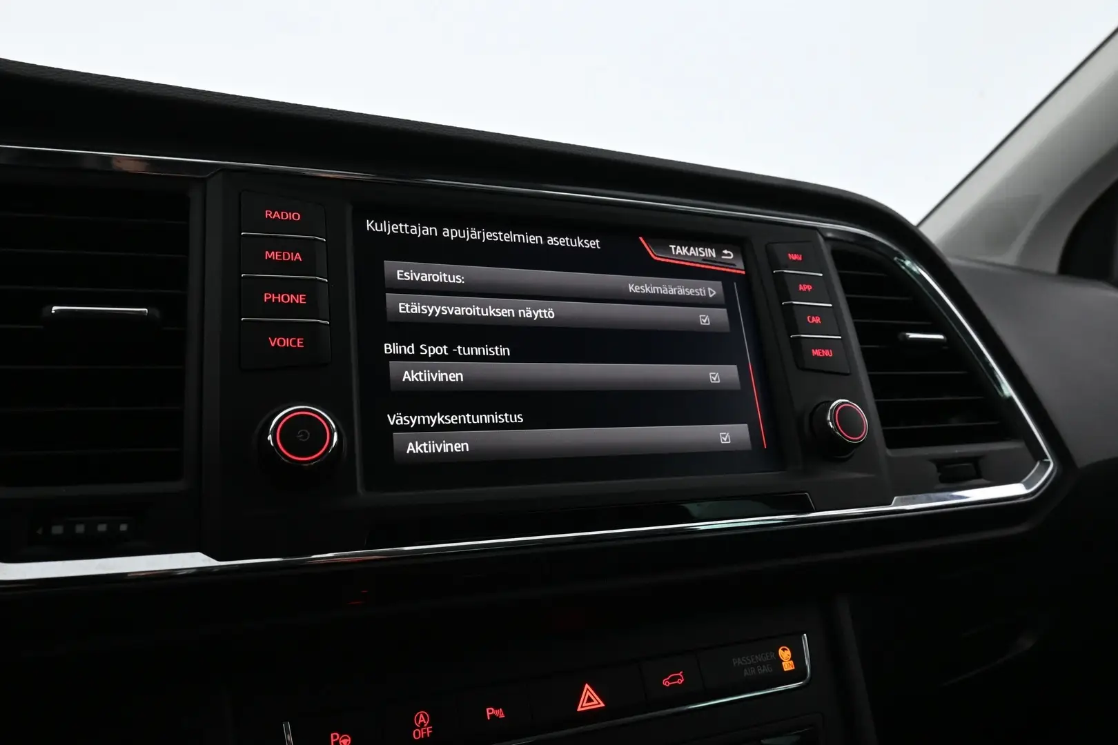Car Image - 39ngd8bsj3lVx5vwpIq6Gv