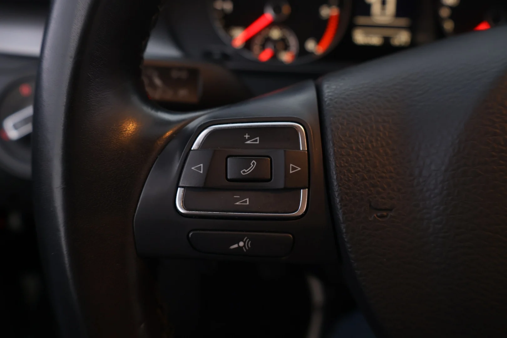 Car Image - 4LEQhZ3F2DiuVnFn4EIQOh