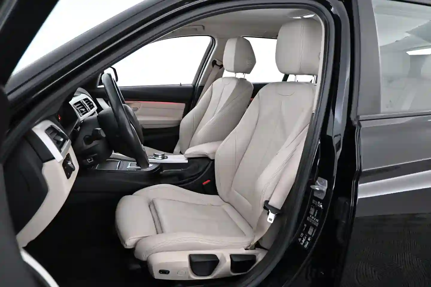 Car Image - 6Ugi4C9lAE0RQVJORymRhB