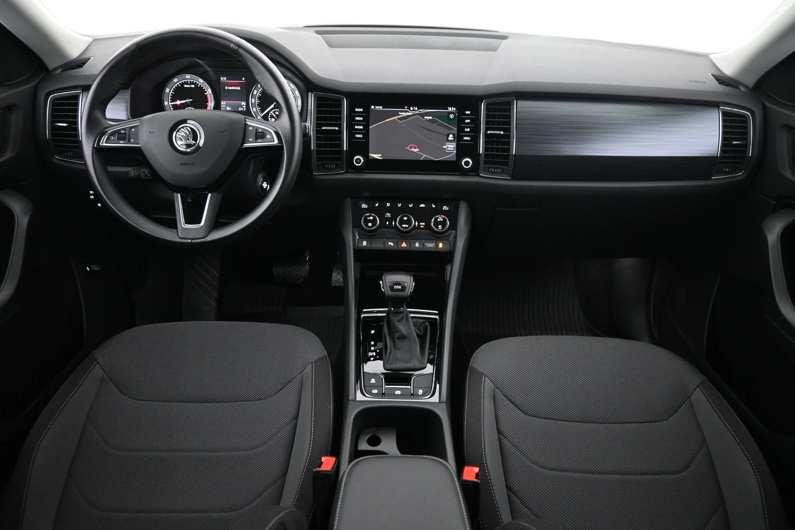 Car Image - 1uvIyXhrzgIc2SwhIRrDkF