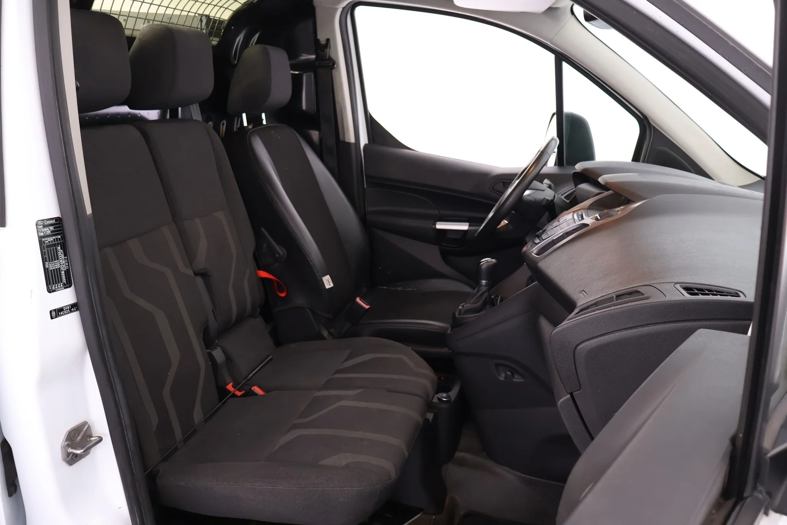 Car Image - 5CQ81w3Pv84MptqOsDWCYI