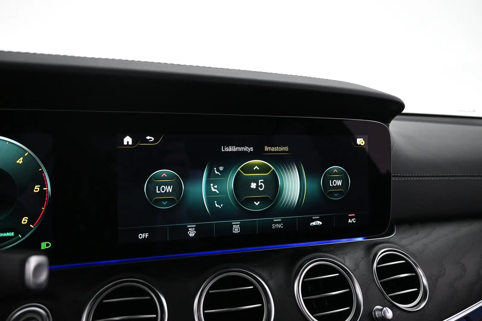 Car Image - 2CqXv6MEag7Aj2L95We0Ph