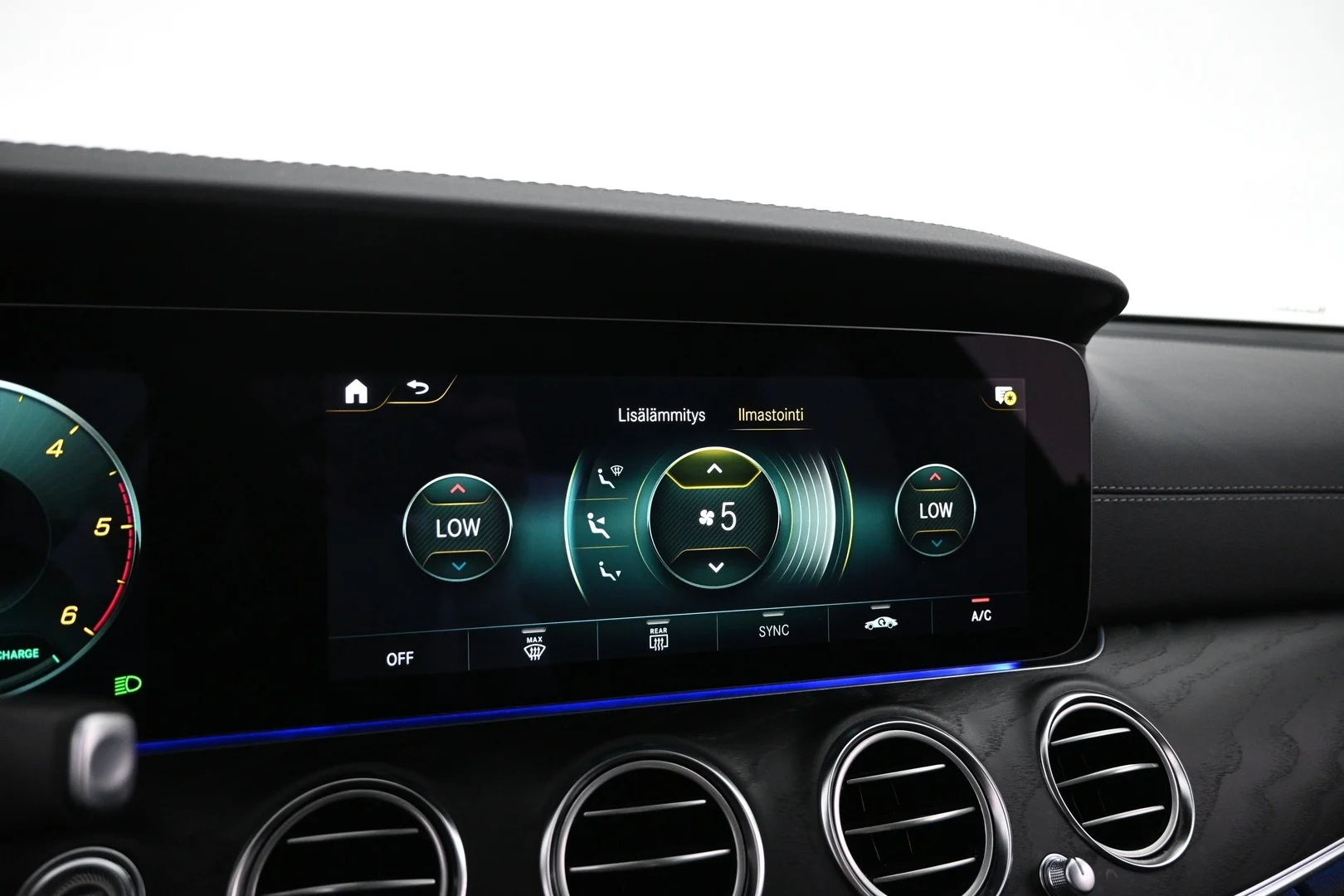 Car Image - 2CqXv6MEag7Aj2L95We0Ph