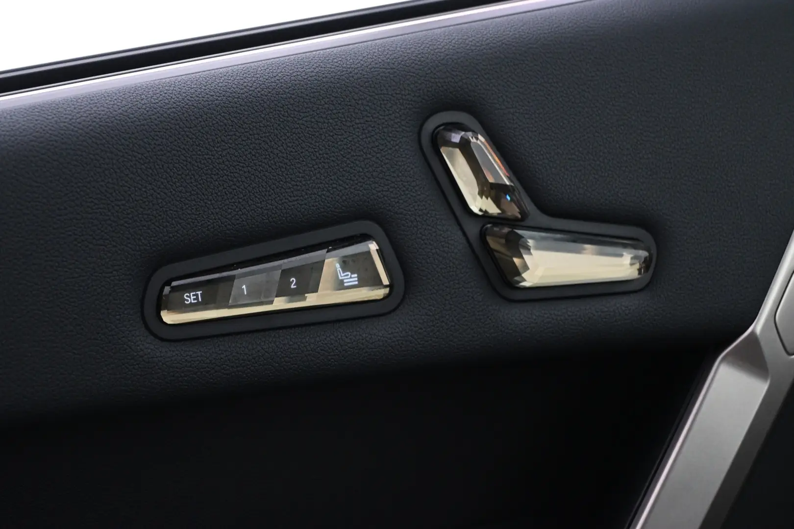 Car Image - 3haqg4N3qE4od8C3zxFC8L