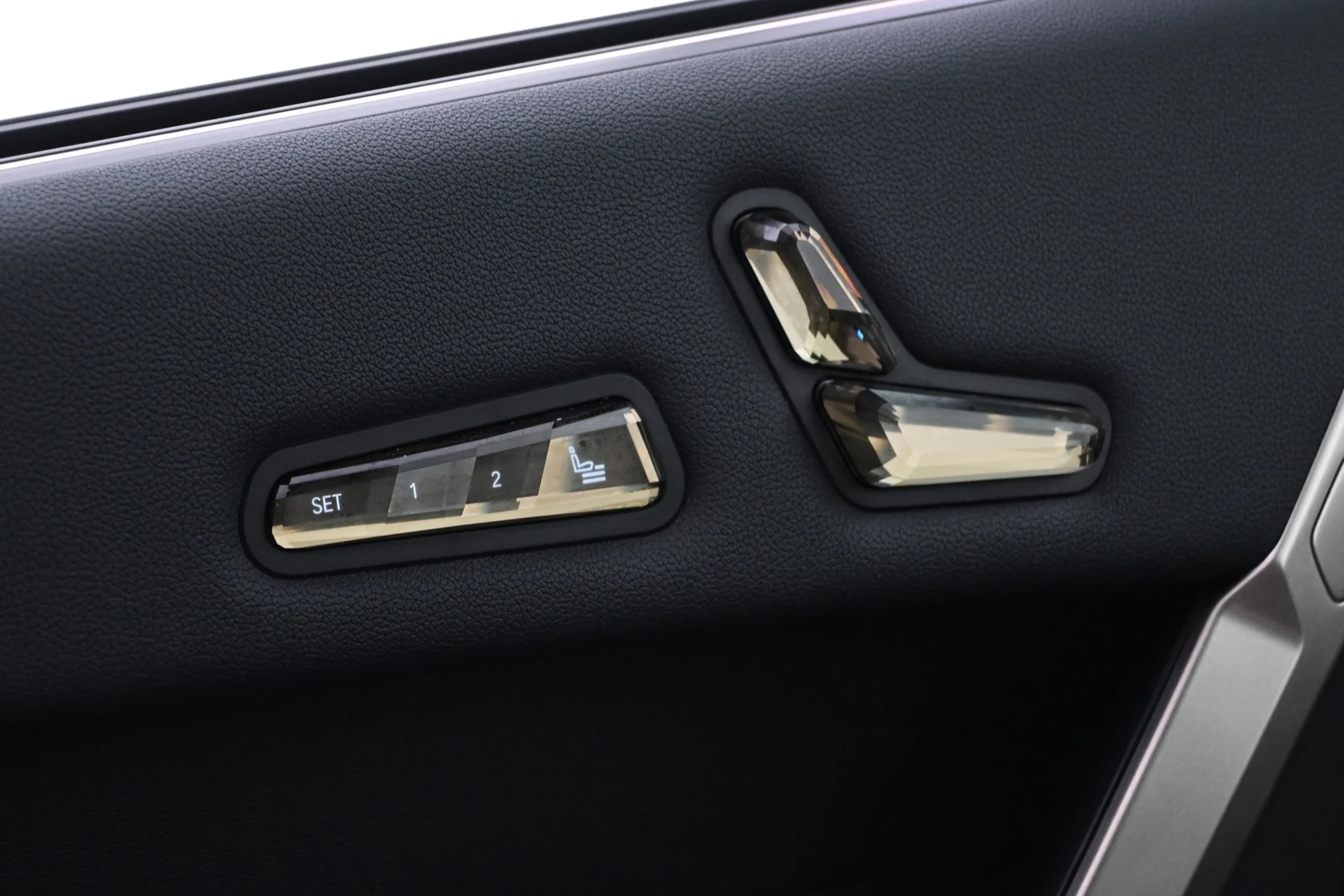 Car Image - 3haqg4N3qE4od8C3zxFC8L