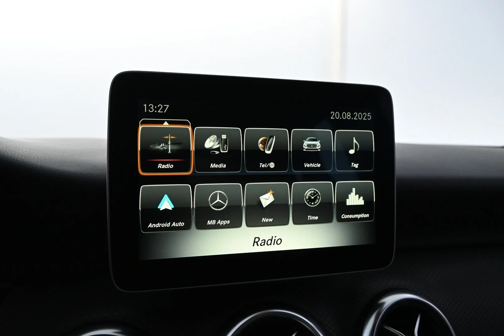 Car Image - 2wcEZ5G3FknMj5dp9jJp1I