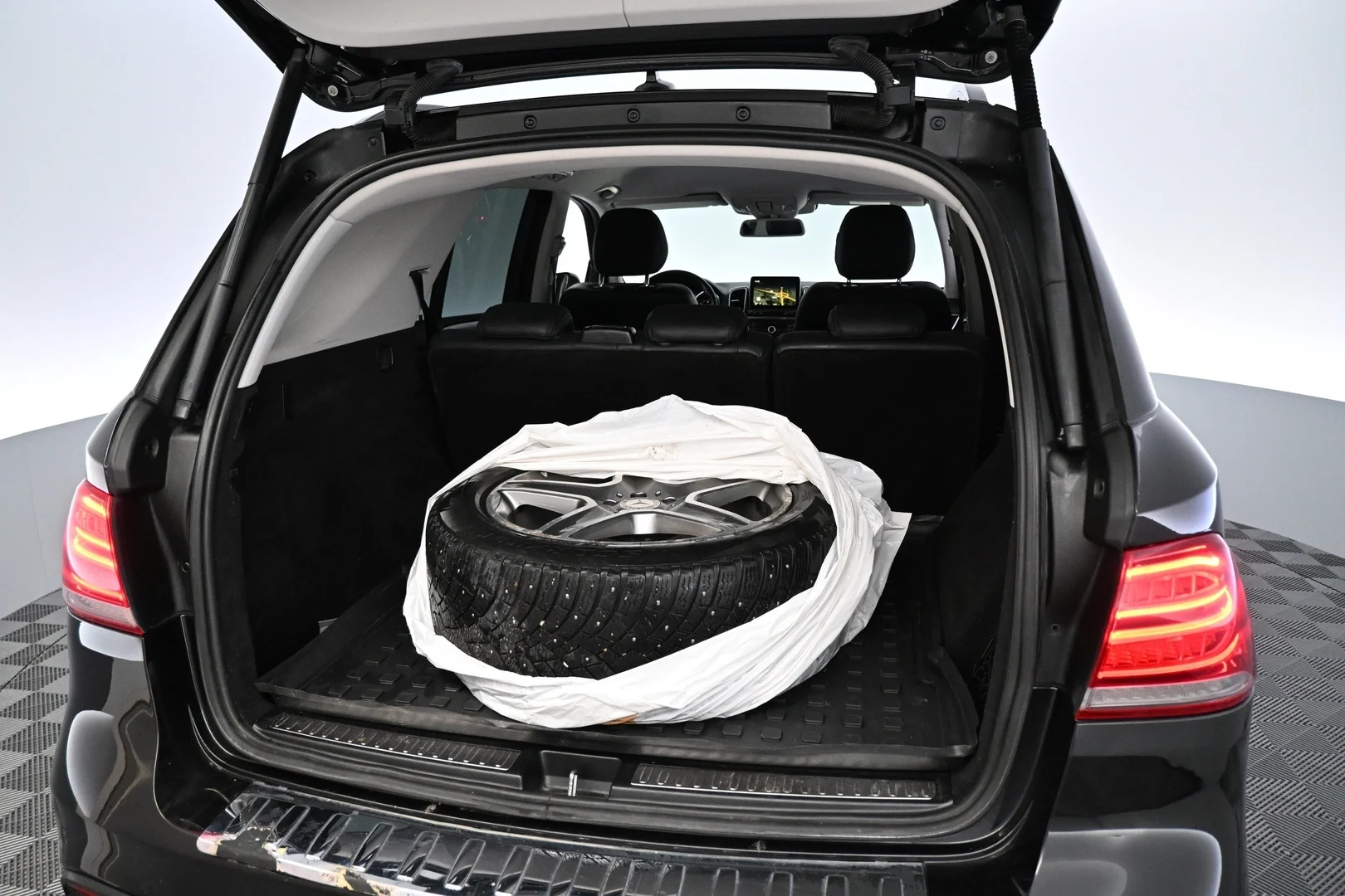 Car Image - 4JqYAssSx9zWqqv90FhY5Y