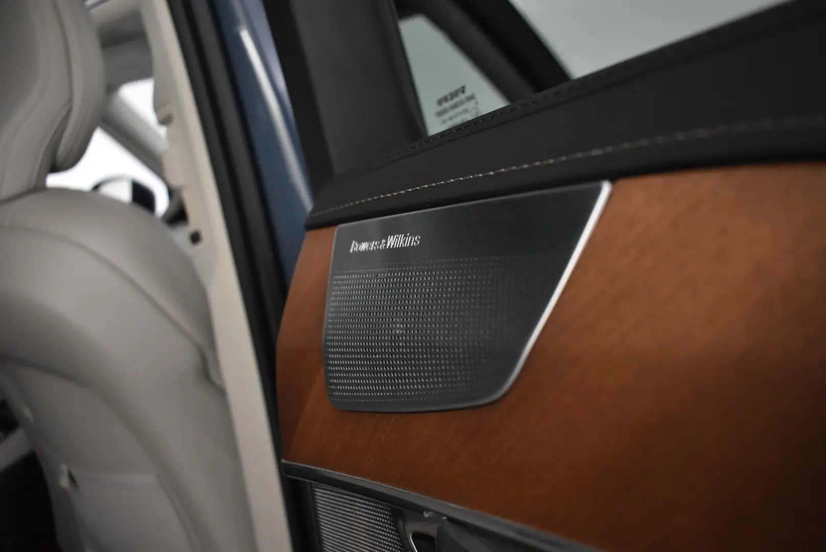 Car Image - gCN4XkbBXqFO25tAgJLjb