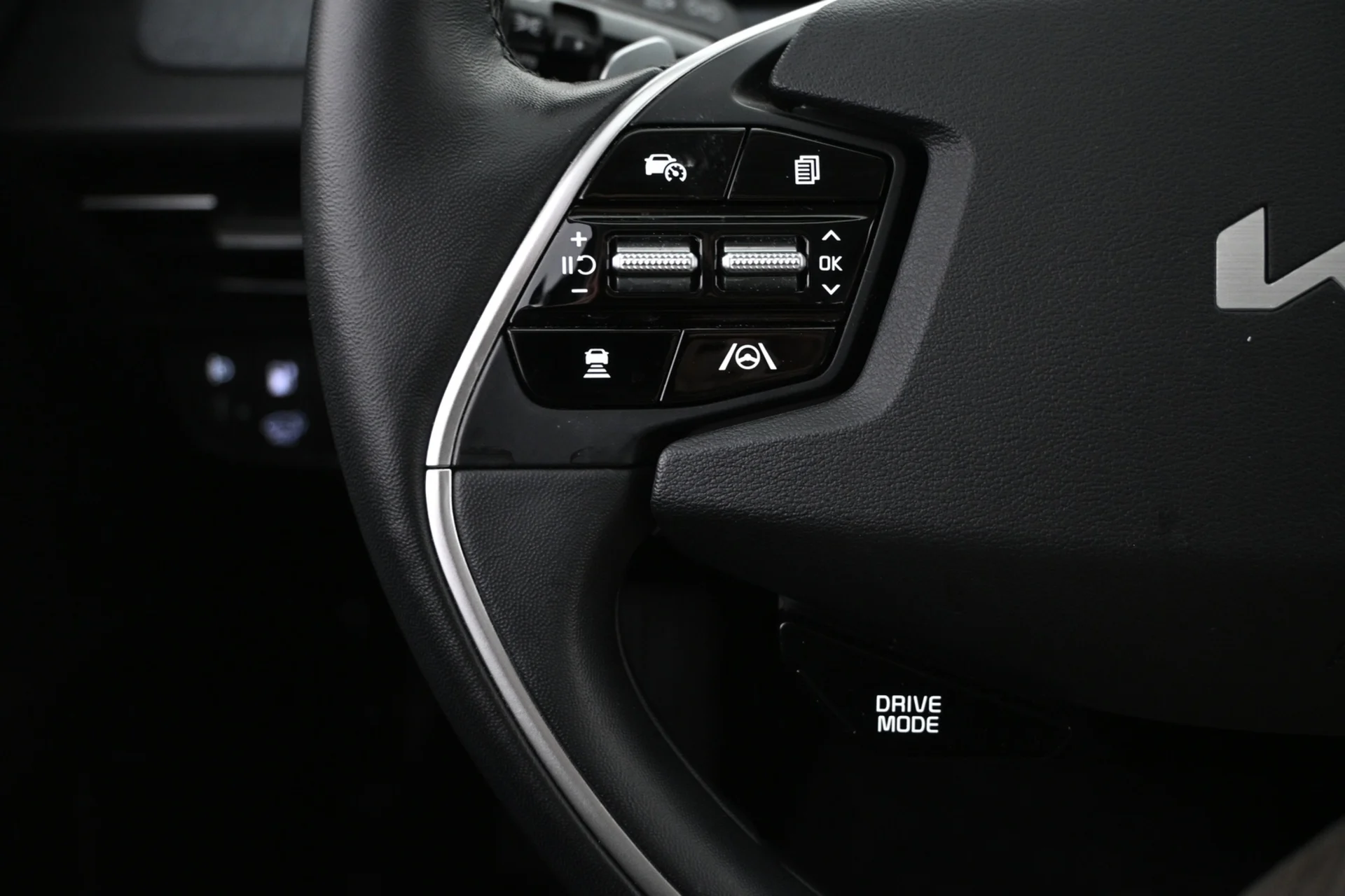 Car Image - 5CuMbBEb4EwOHOxwo3a54f