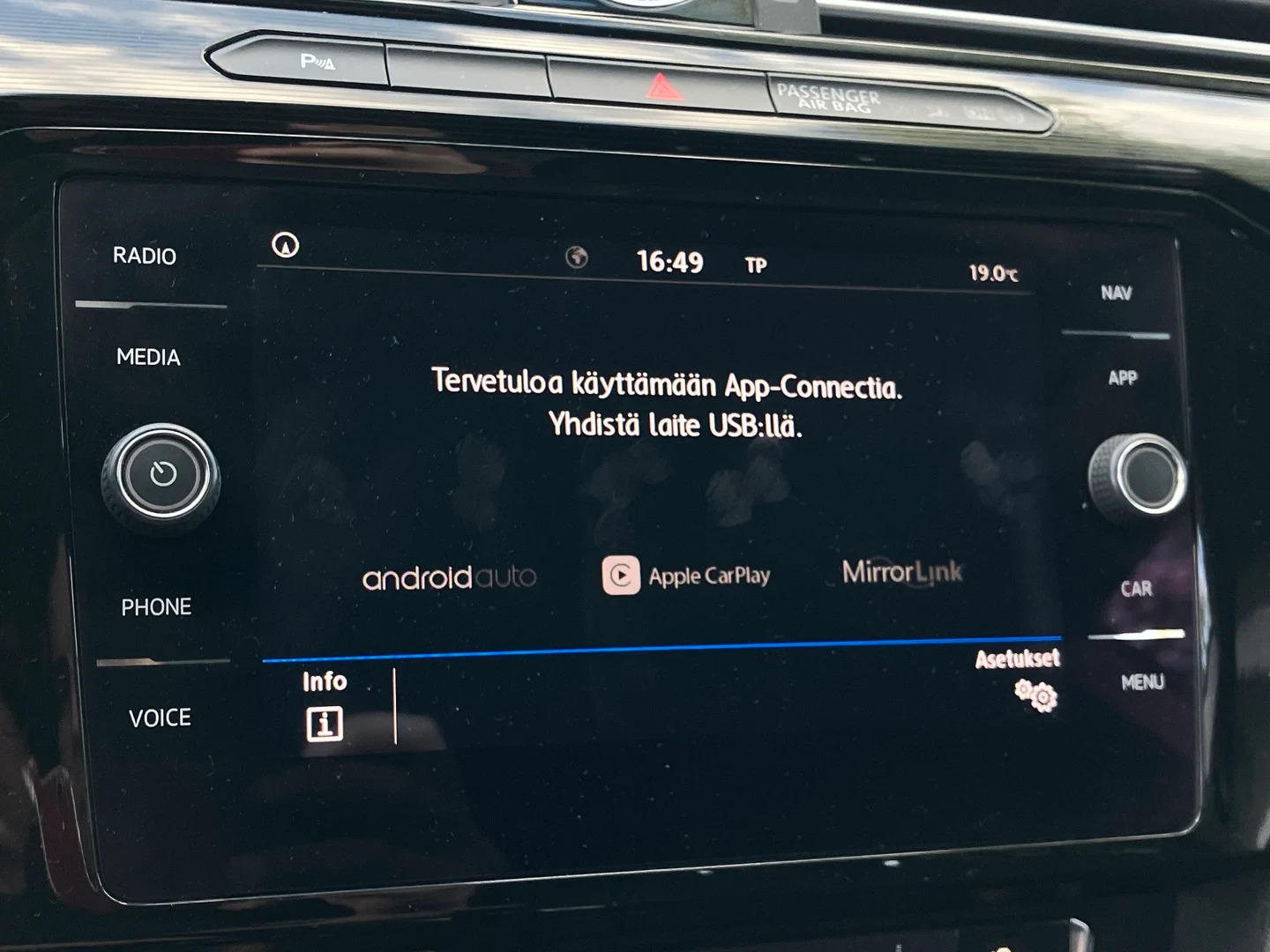 Car Image - 2uSetRmLrhgu4jQWtjDbEV