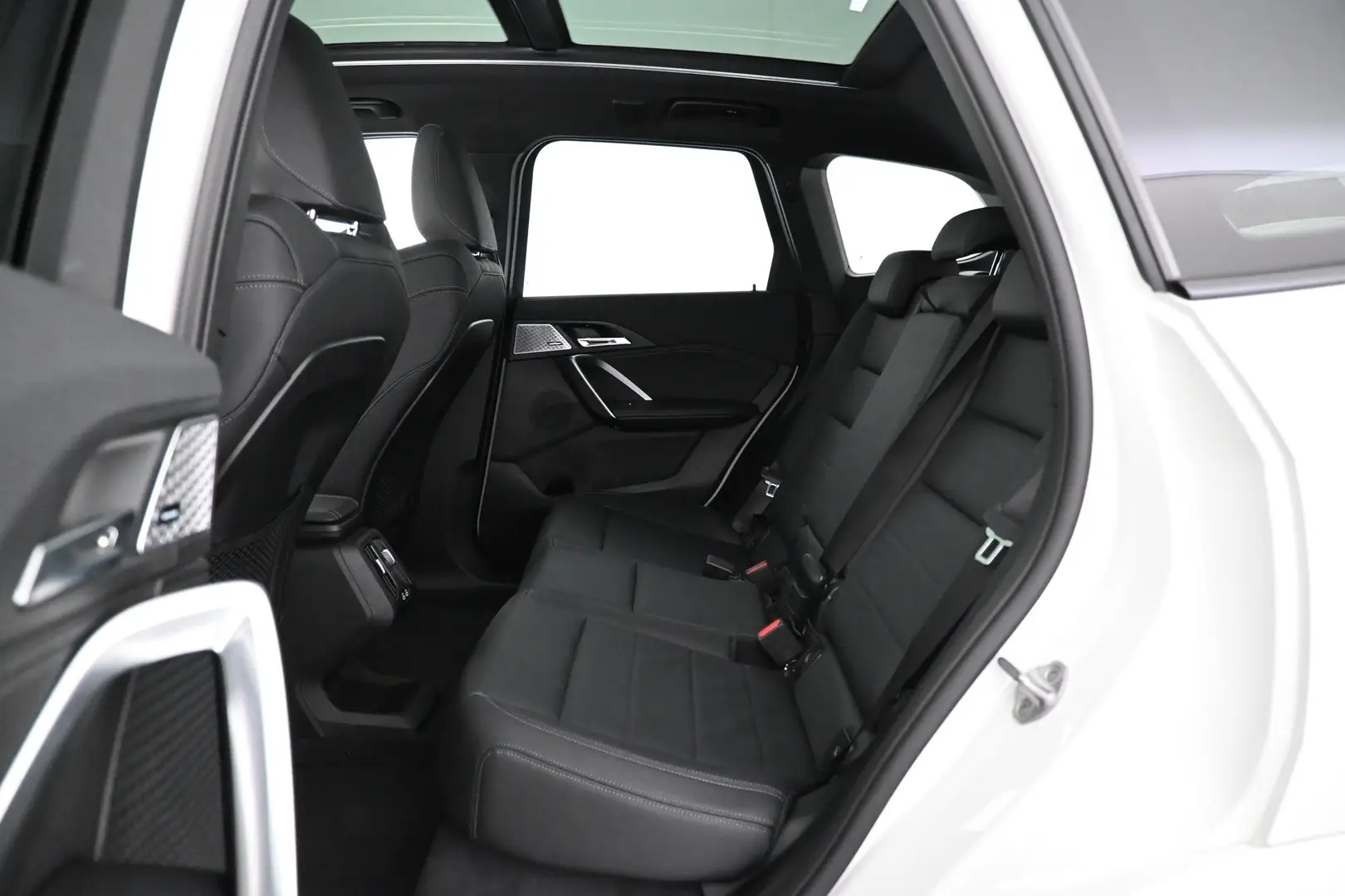 Car Image - 5i5W1rEbPS55uEQ5akmbad