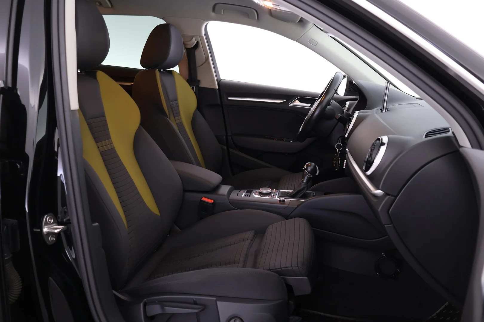Car Image - 3sydWkXYtHNRjX4GUHoB9V