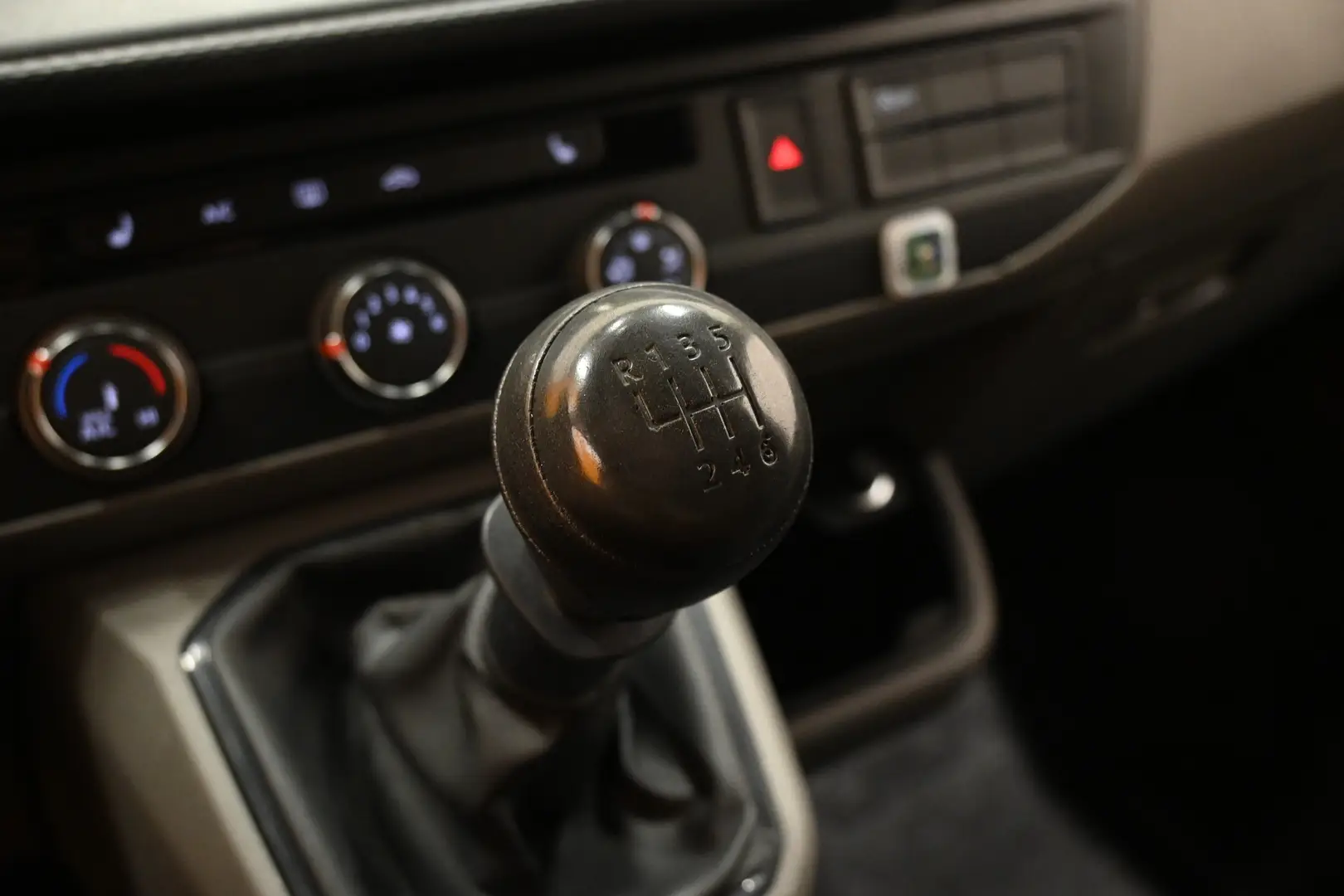 Car Image - 7dnpZ8DwzK8k4fdQISq59Z
