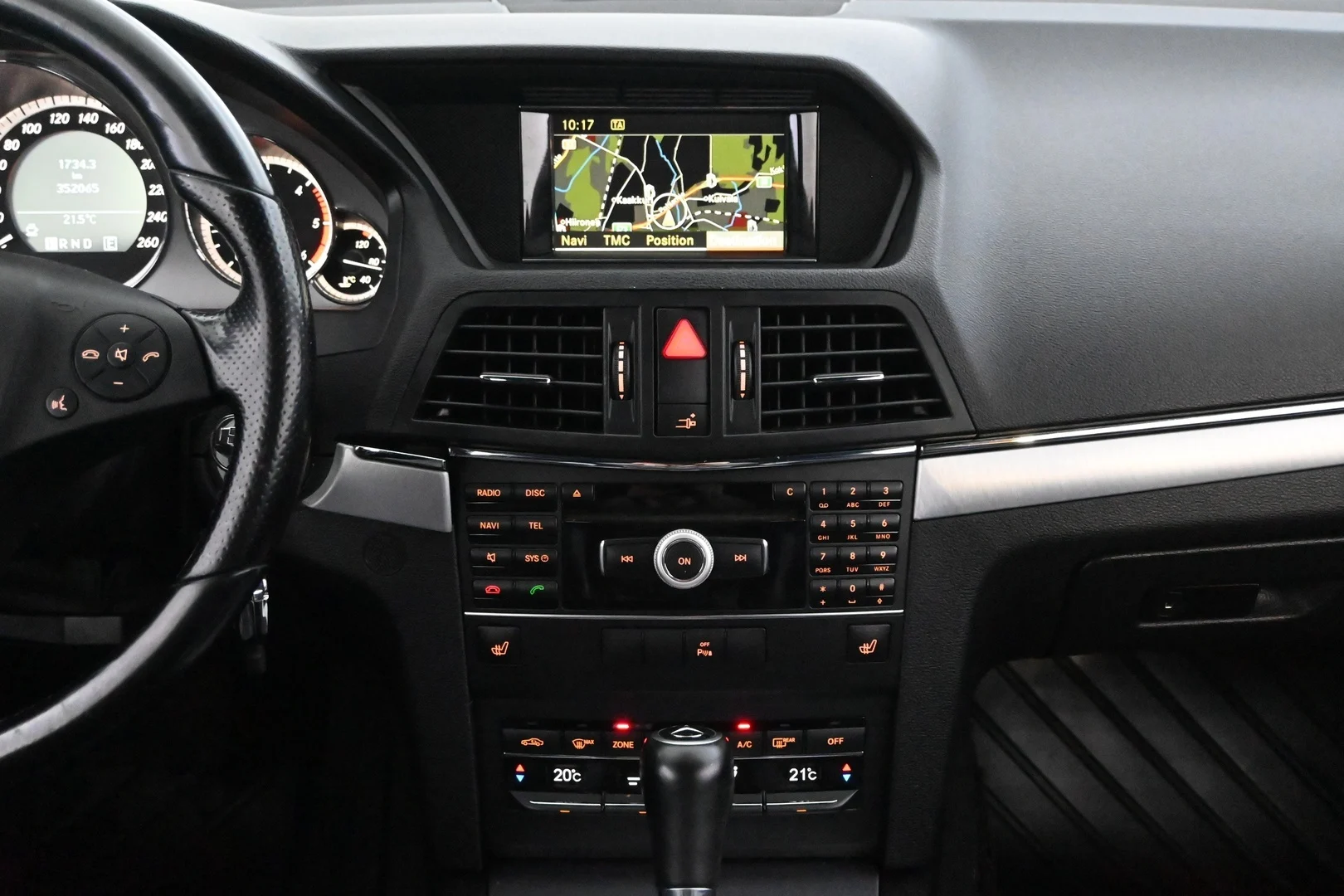 Car Image - 6grdrfJCHJnnmjxyrIzPSa