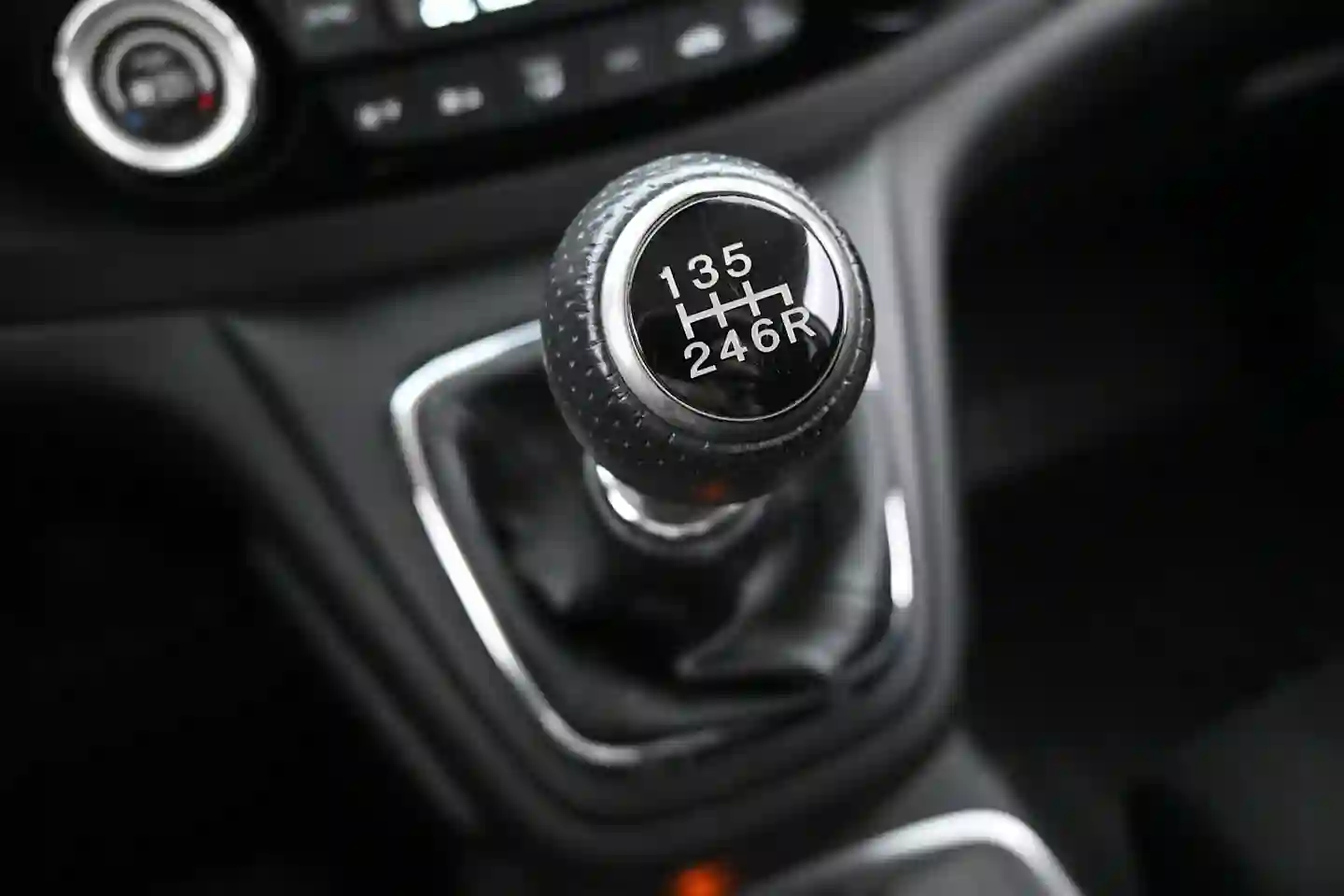 Car Image - rzzkzgMf0Jt7vAB201i8q