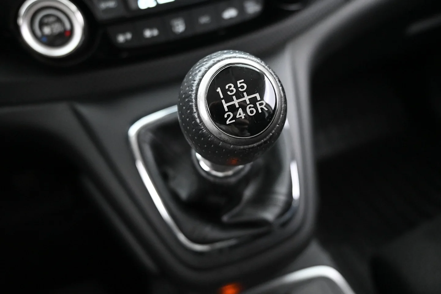 Car Image - rzzkzgMf0Jt7vAB201i8q