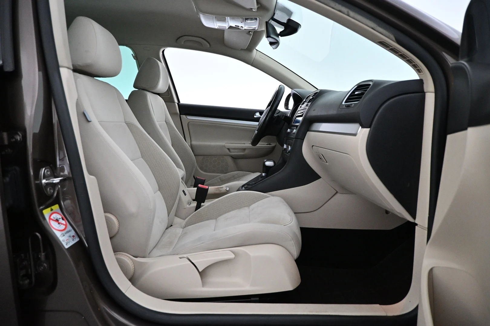 Car Image - 4gqNvrQbr5VGrOBVrMsV3k