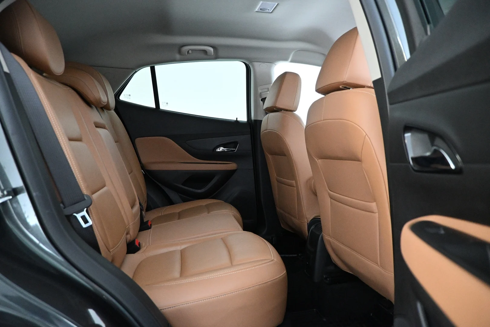 Car Image - 3AYLctfjcNFymsUSw7eM11