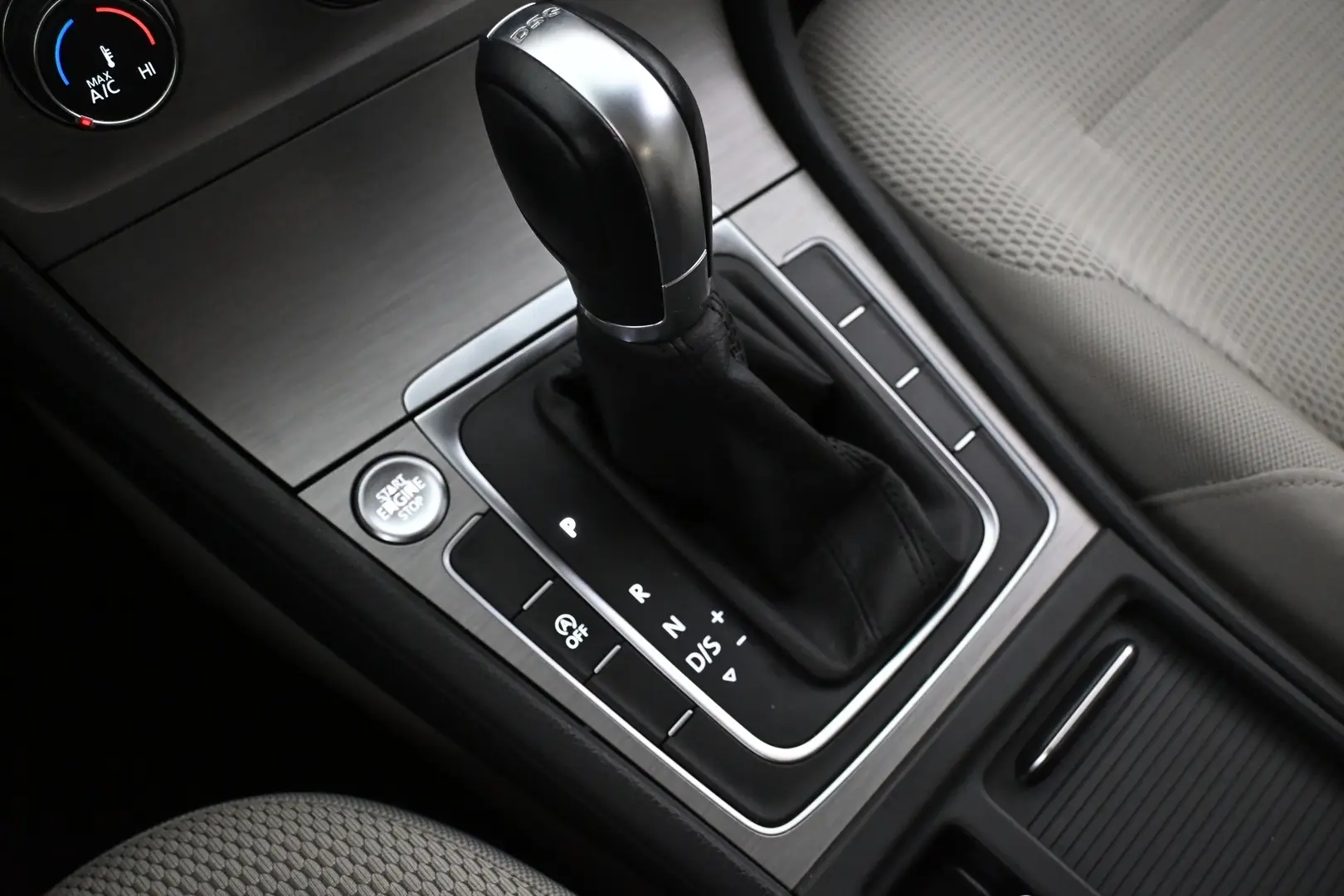 Car Image - 4jkKK9YrPTJDMgXooTe25O