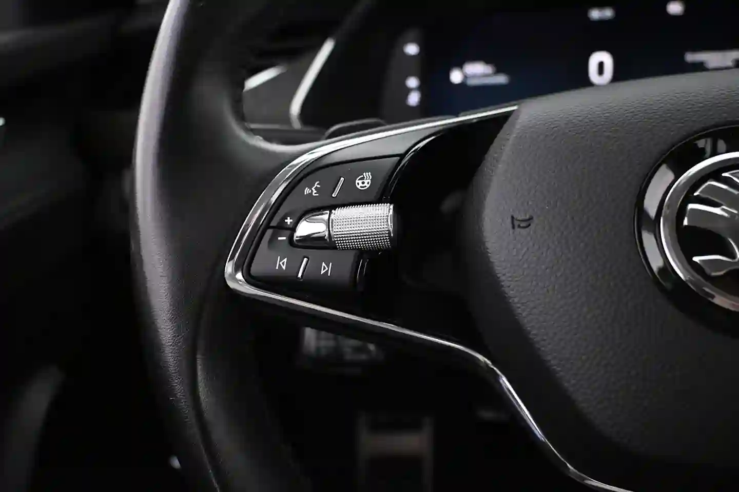 Car Image - 2hOzY5et5VgFlV8DfZG6vr
