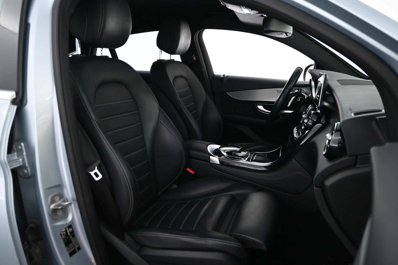 Car Image - 1olMVoCqNQHXVIaGLX0Mjd