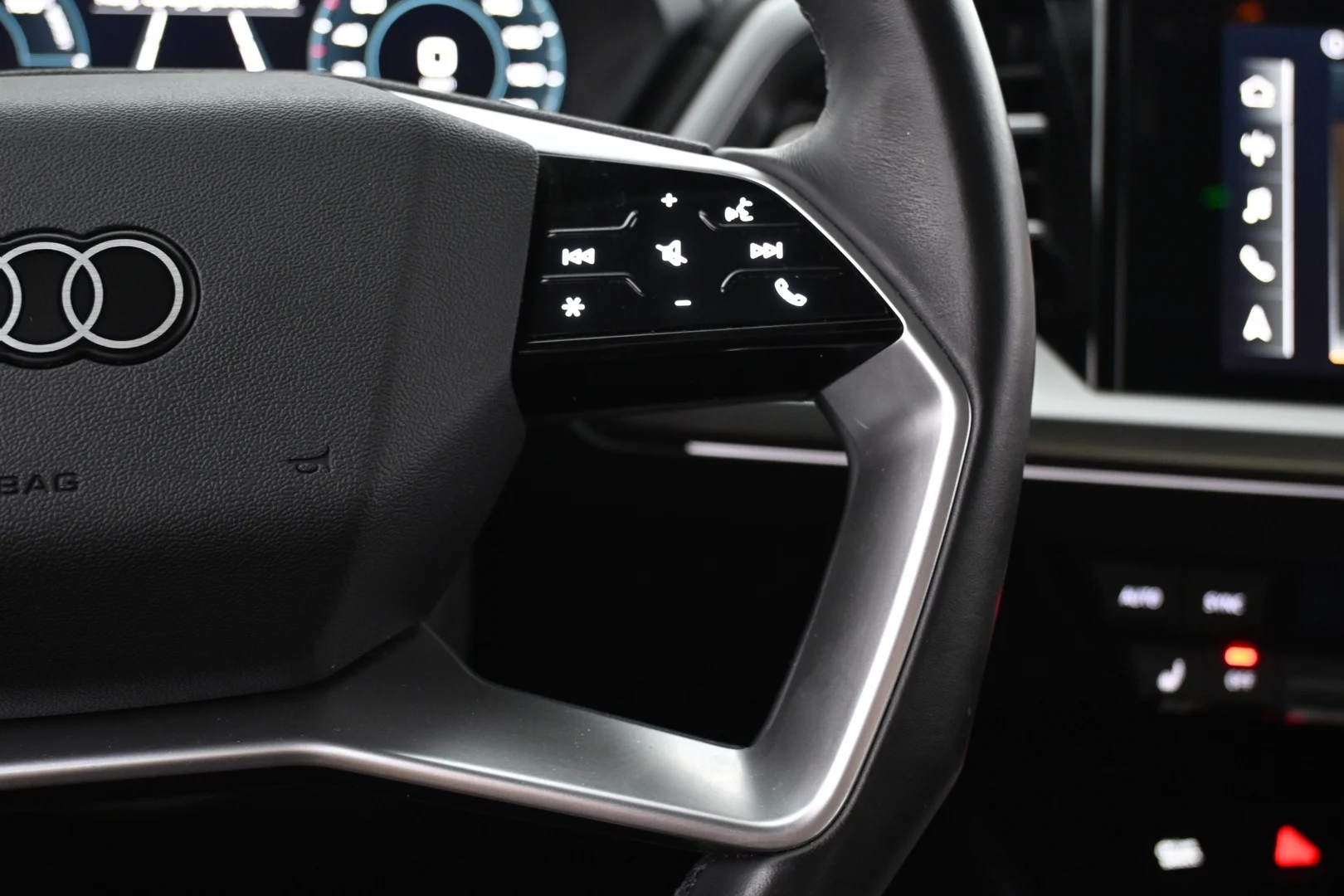 Car Image - 407dLur7D8zhgMImtNDlmB