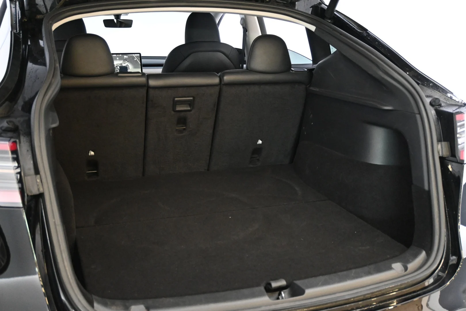 Car Image - 75g5lzNMq0sYcLiKcJ45LP