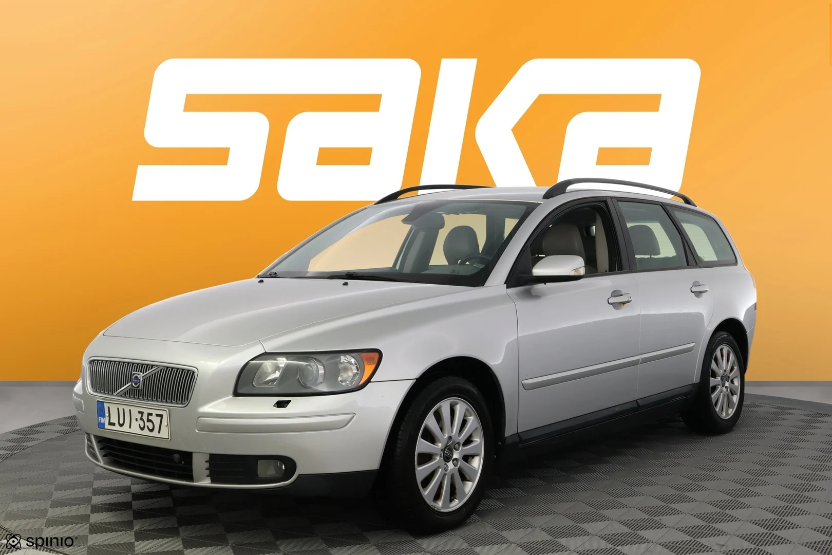 Car Image - 74ZtFqgHEAoKGPhB5L1fy6