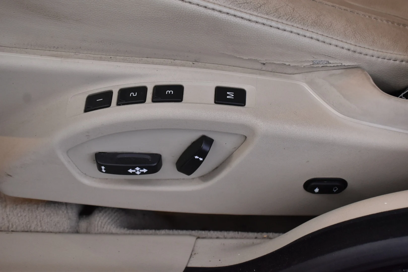 Car Image - 3n47pmr5KSRZSlaonLzfxR
