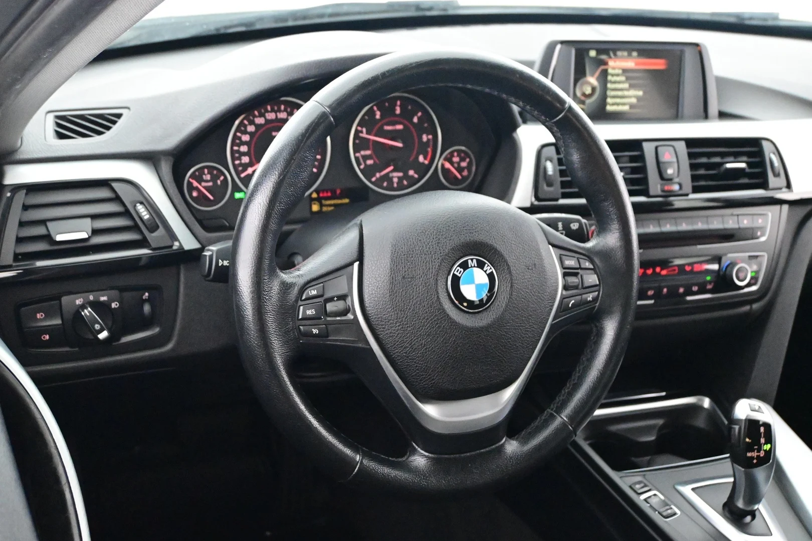 Car Image - 5jSW6hEuwMBZzi5wsXZ8r0