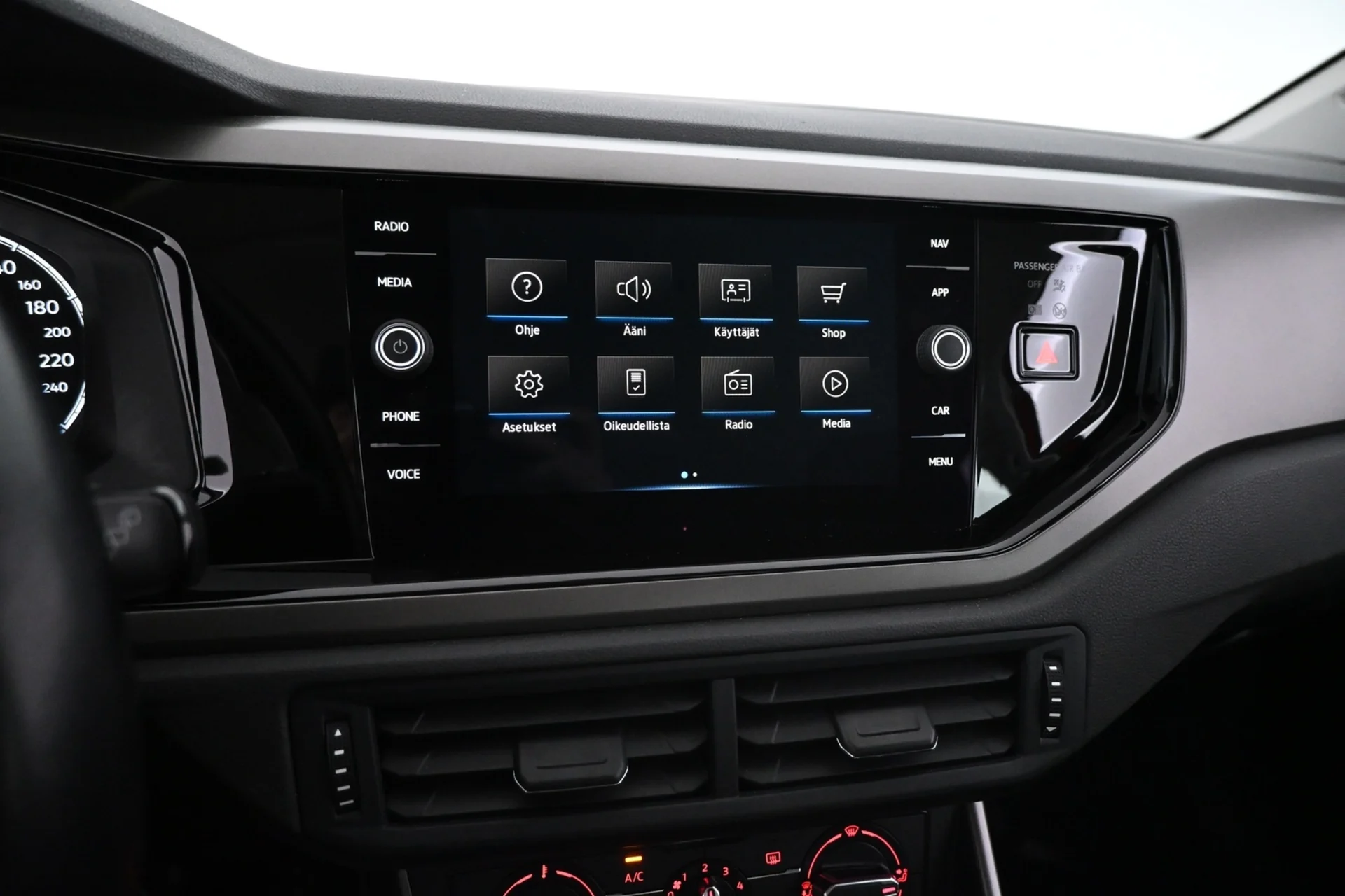 Car Image - 21c7fiLYPuclnc8dGffnGx