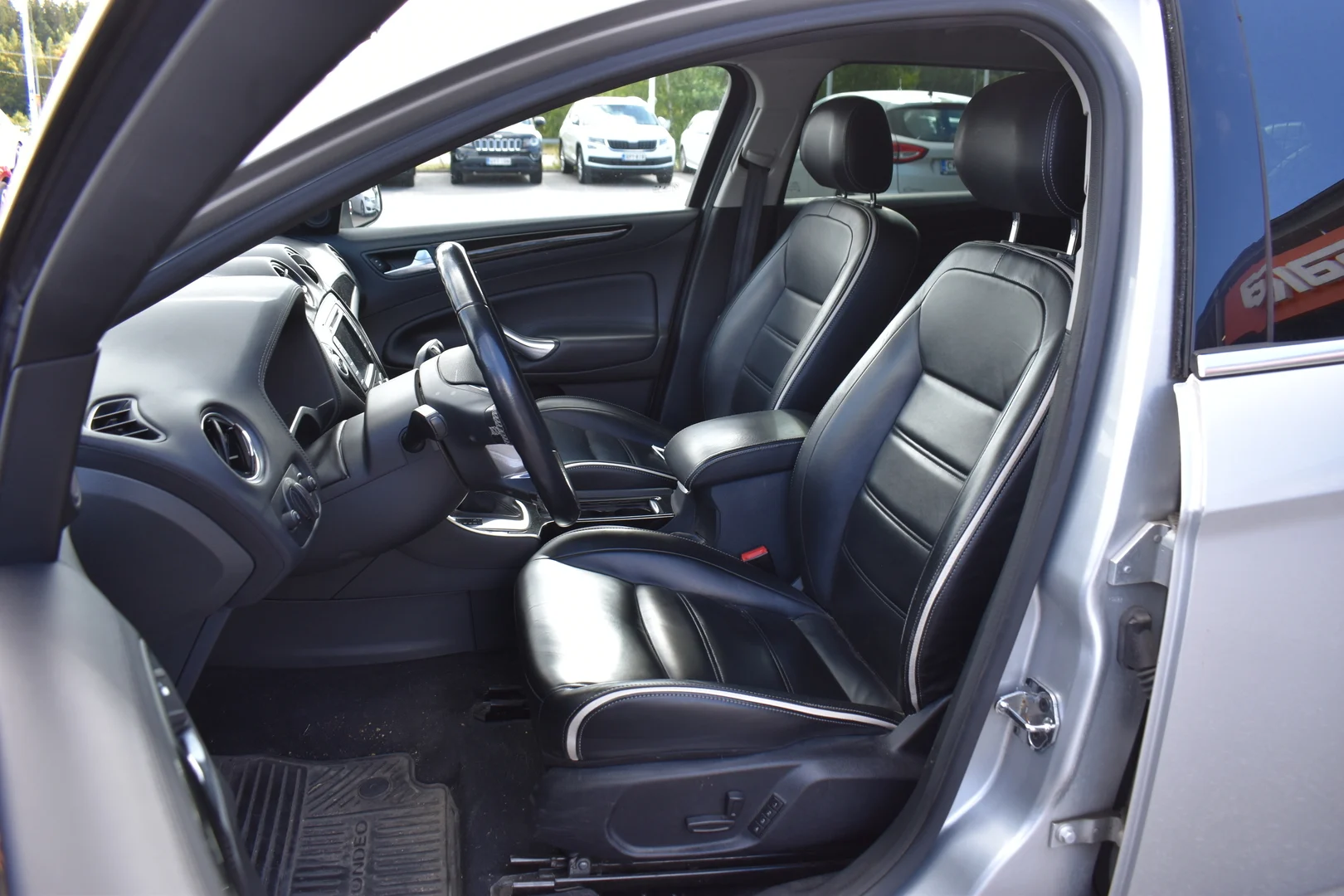 Car Image - 7fMsxtvZleHfOl4MFn0wcZ