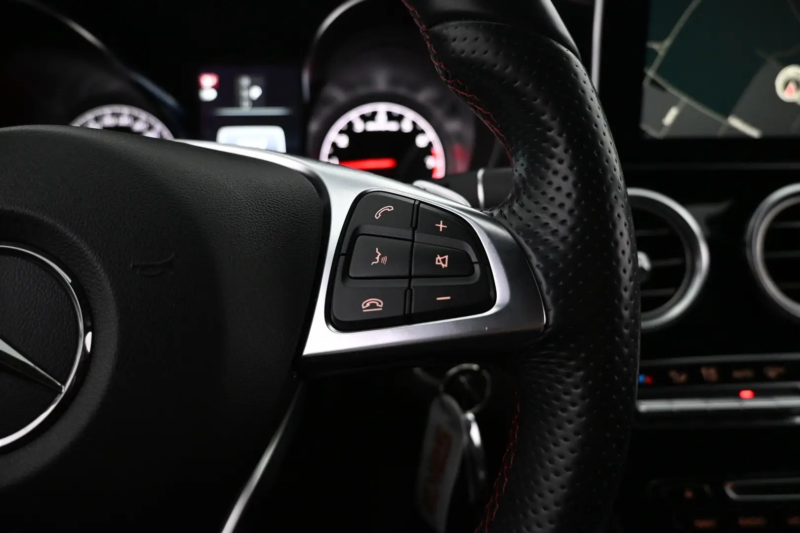 Car Image - ghV4Pdp4vPHql7ponLNp7