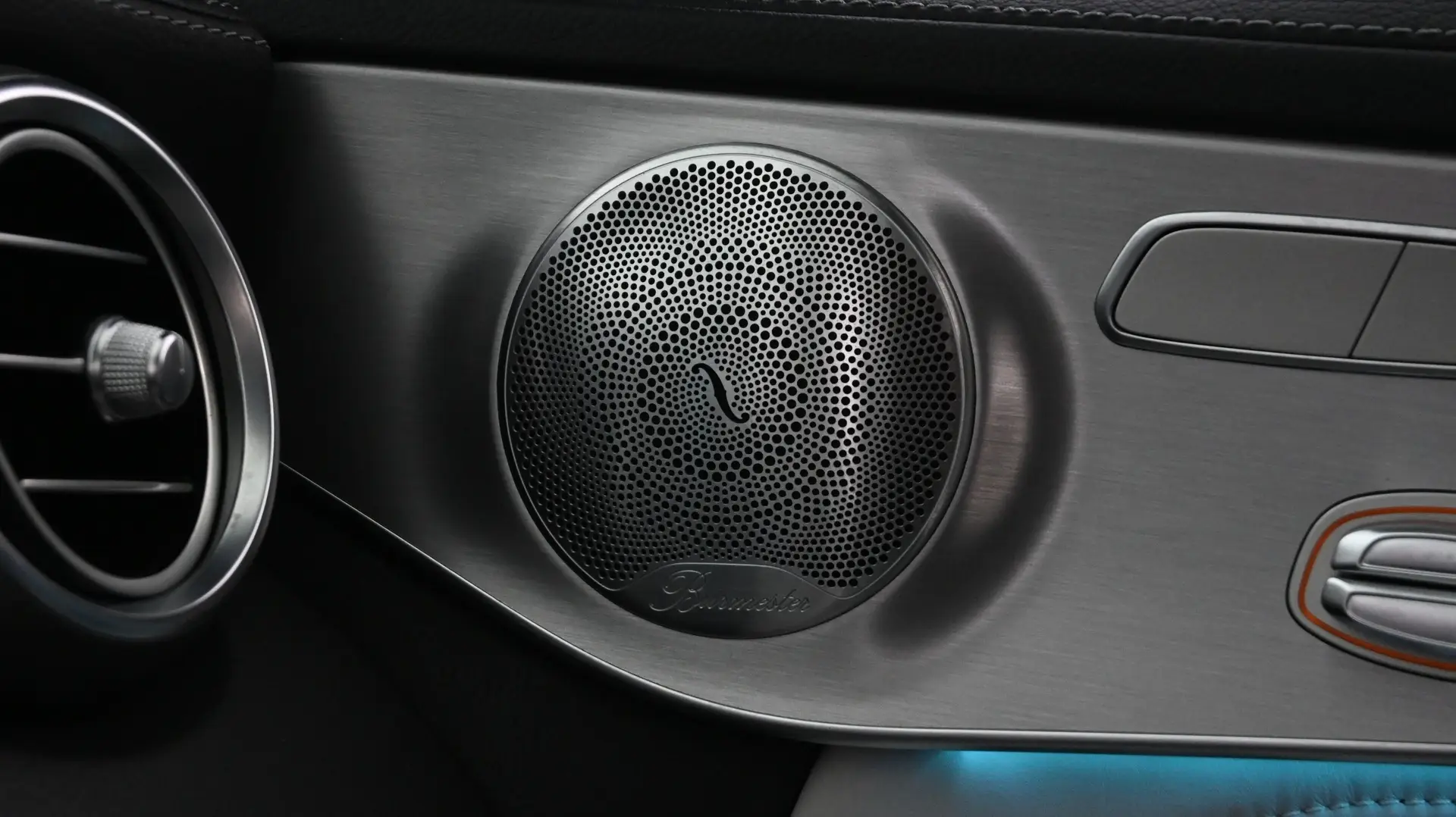 Car Image - 2g3jLw1bEmpqw024JCjp1U