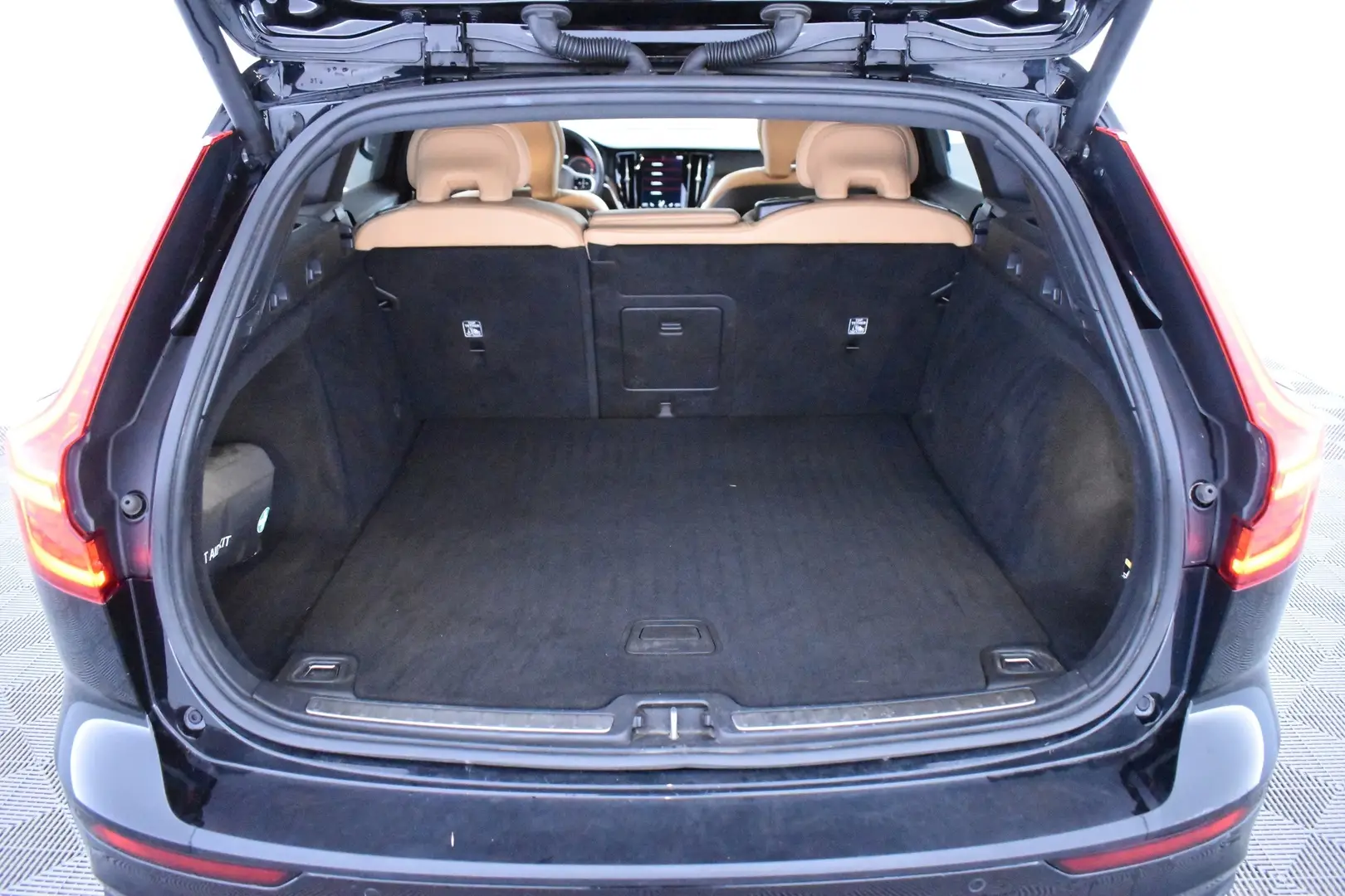 Car Image - 43JMLuSAbbdYQd5YsUMkn5