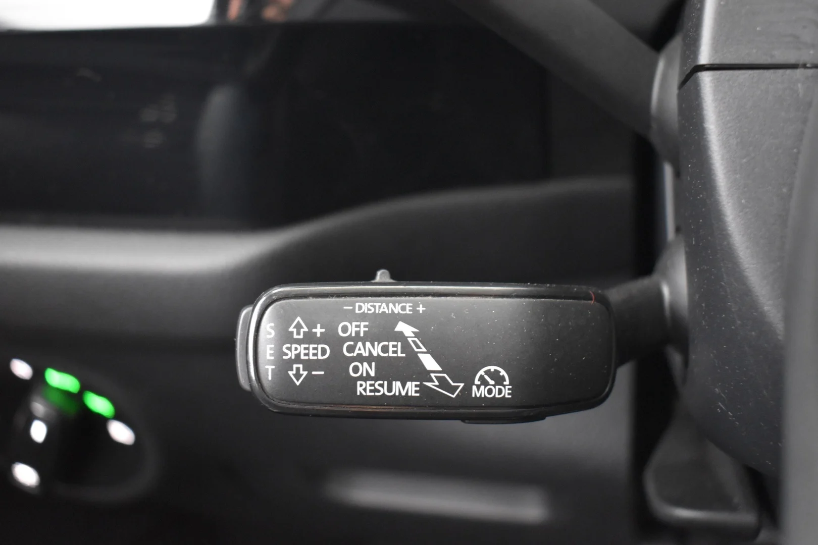 Car Image - 5hLoFwjJbZWoS6aWXnRJw1
