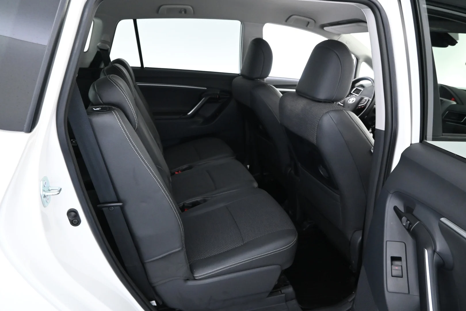 Car Image - qDKgoUUNpI7H4VS3VpeAg
