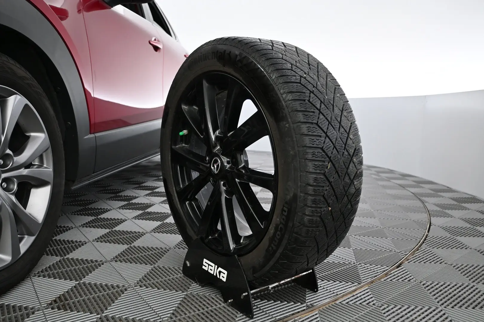 Car Image - Aj5P9XmHDsNuKAKDMcPtd